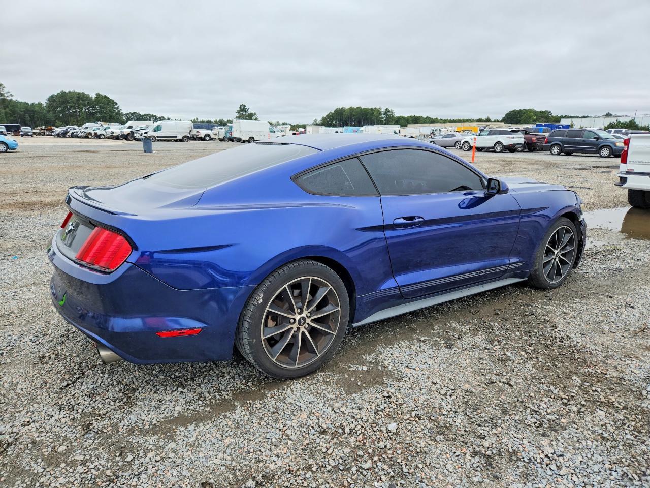 2015 Ford Mustang - Image 3
