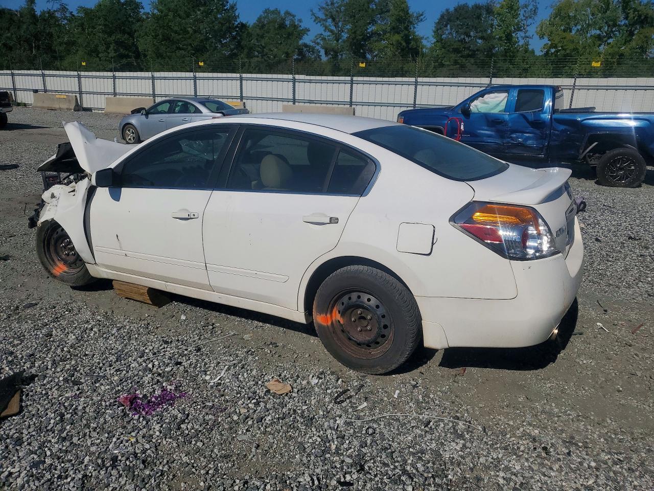 2012 Nissan Altima 2.5 - Image 2