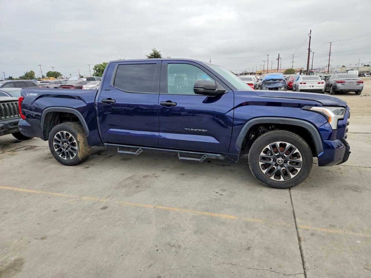 2022 Toyota Tundra Sr5 - Image 4