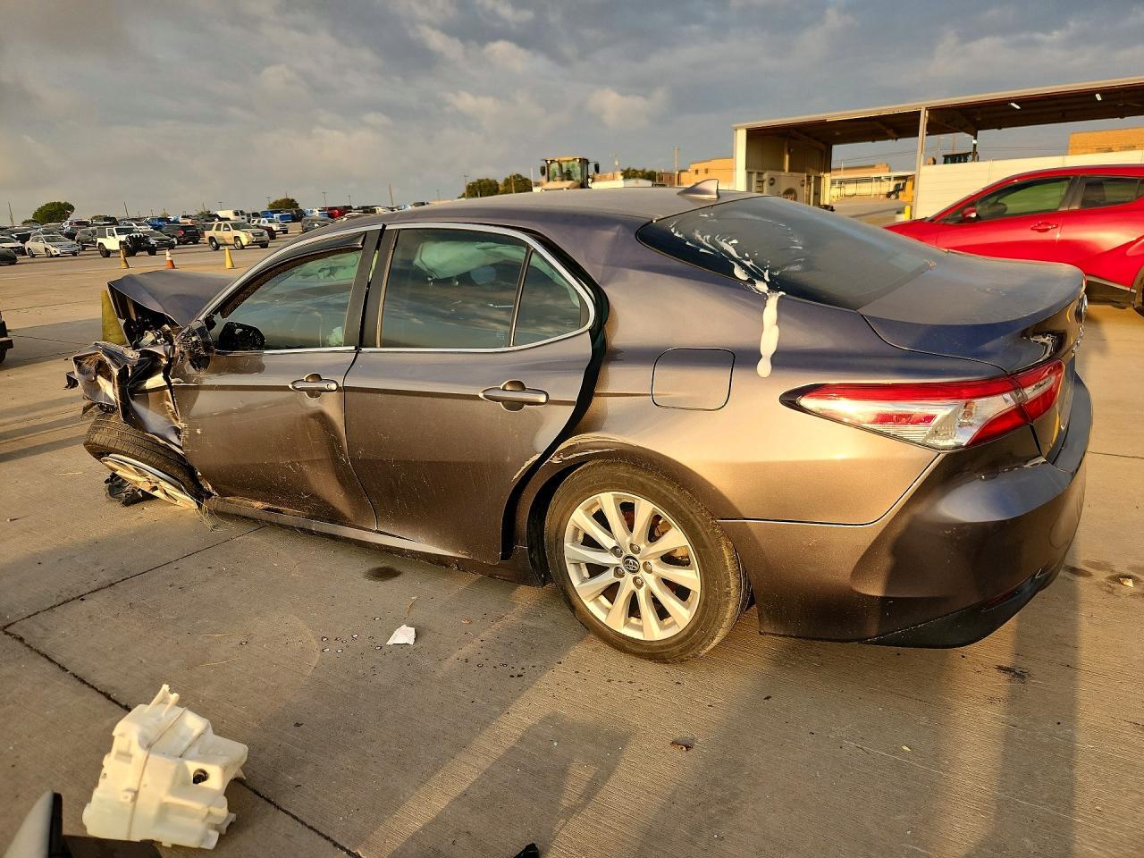 2019 Toyota Camry Le - Image 2