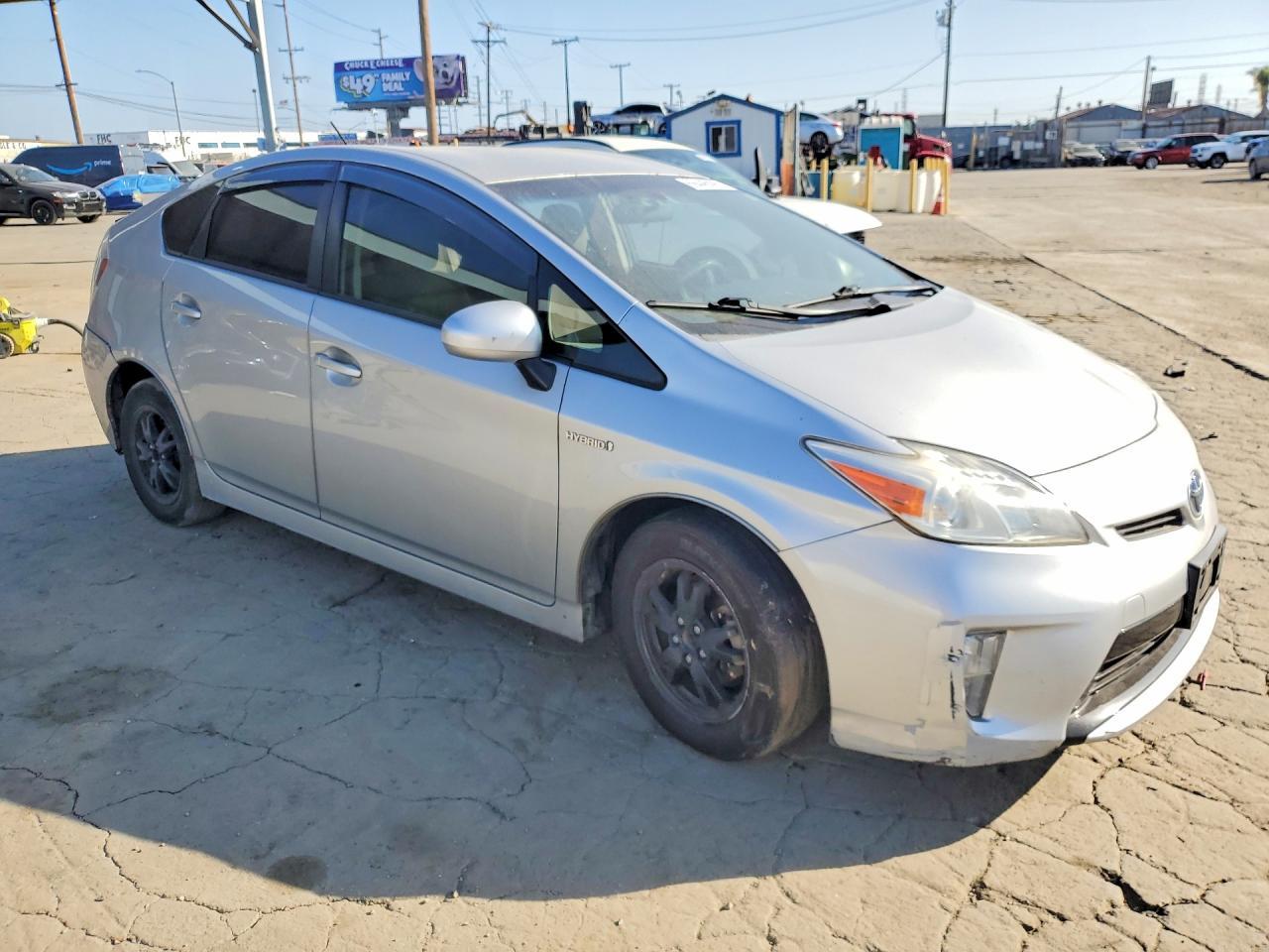 2014 Toyota Prius Three - Фото 4