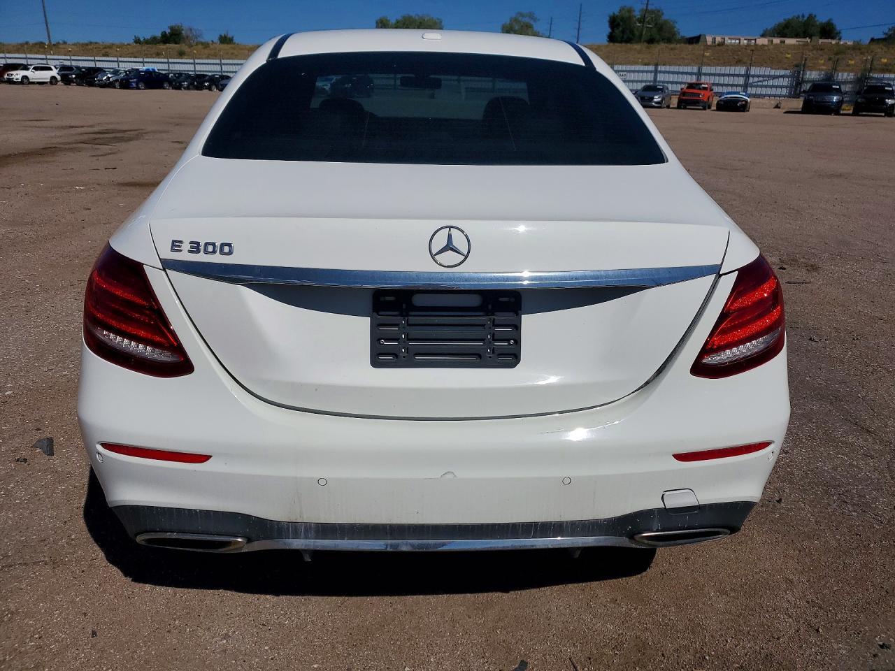 2017 Mercedes Benz E - Фото 6