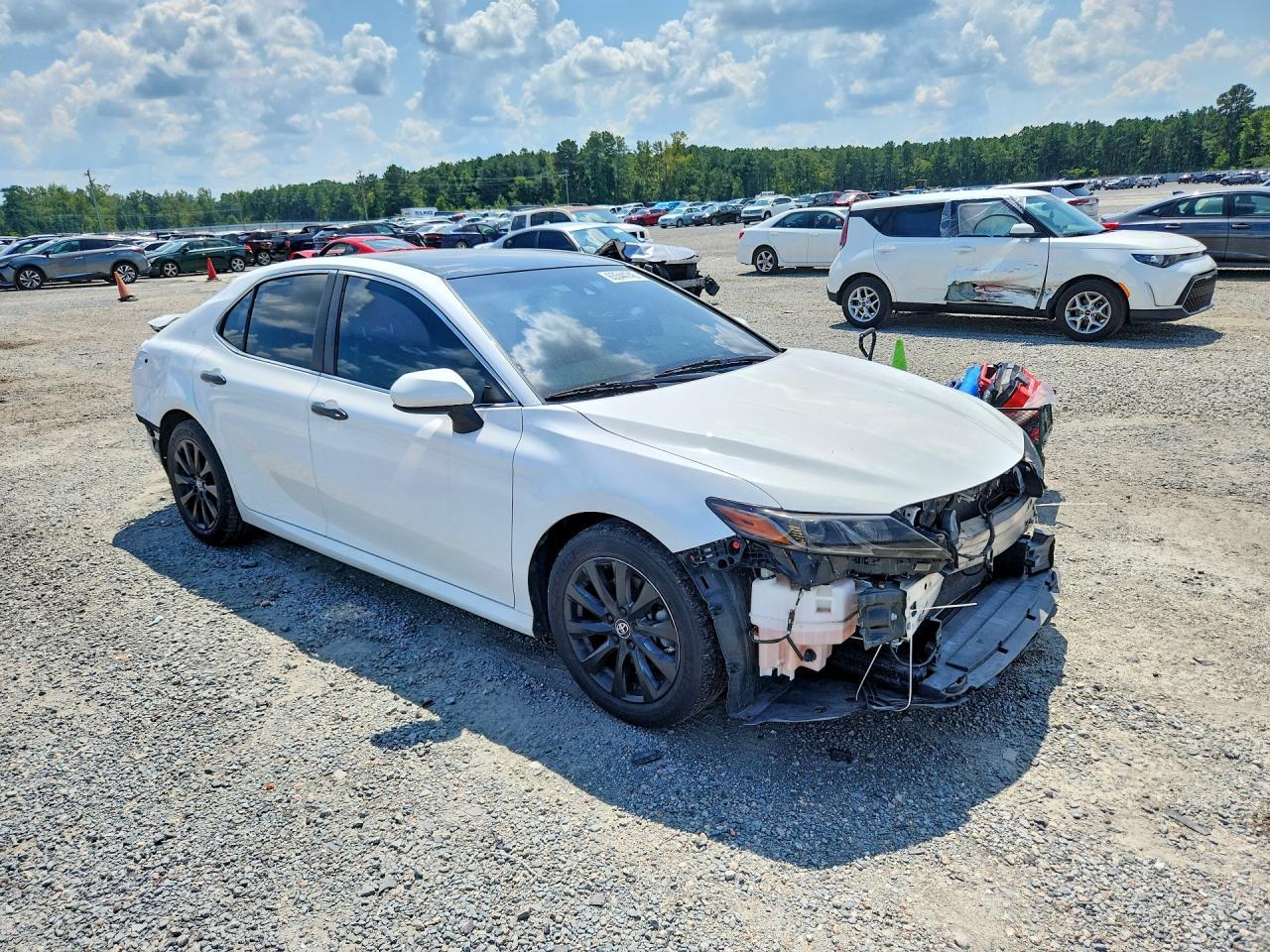 2018 Toyota Camry Le - Фото 4