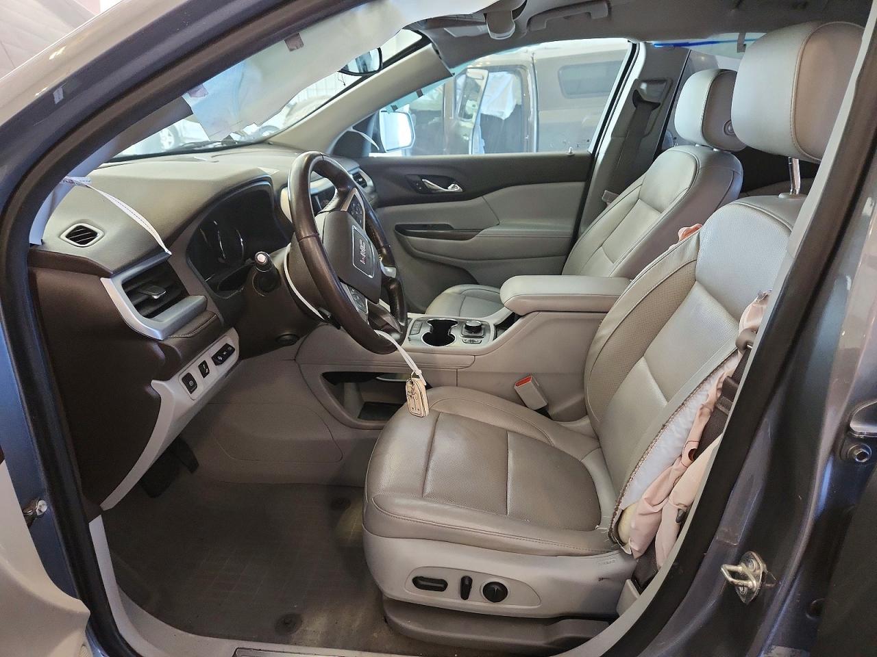 2020 GMC Acadia Slt - Image 7