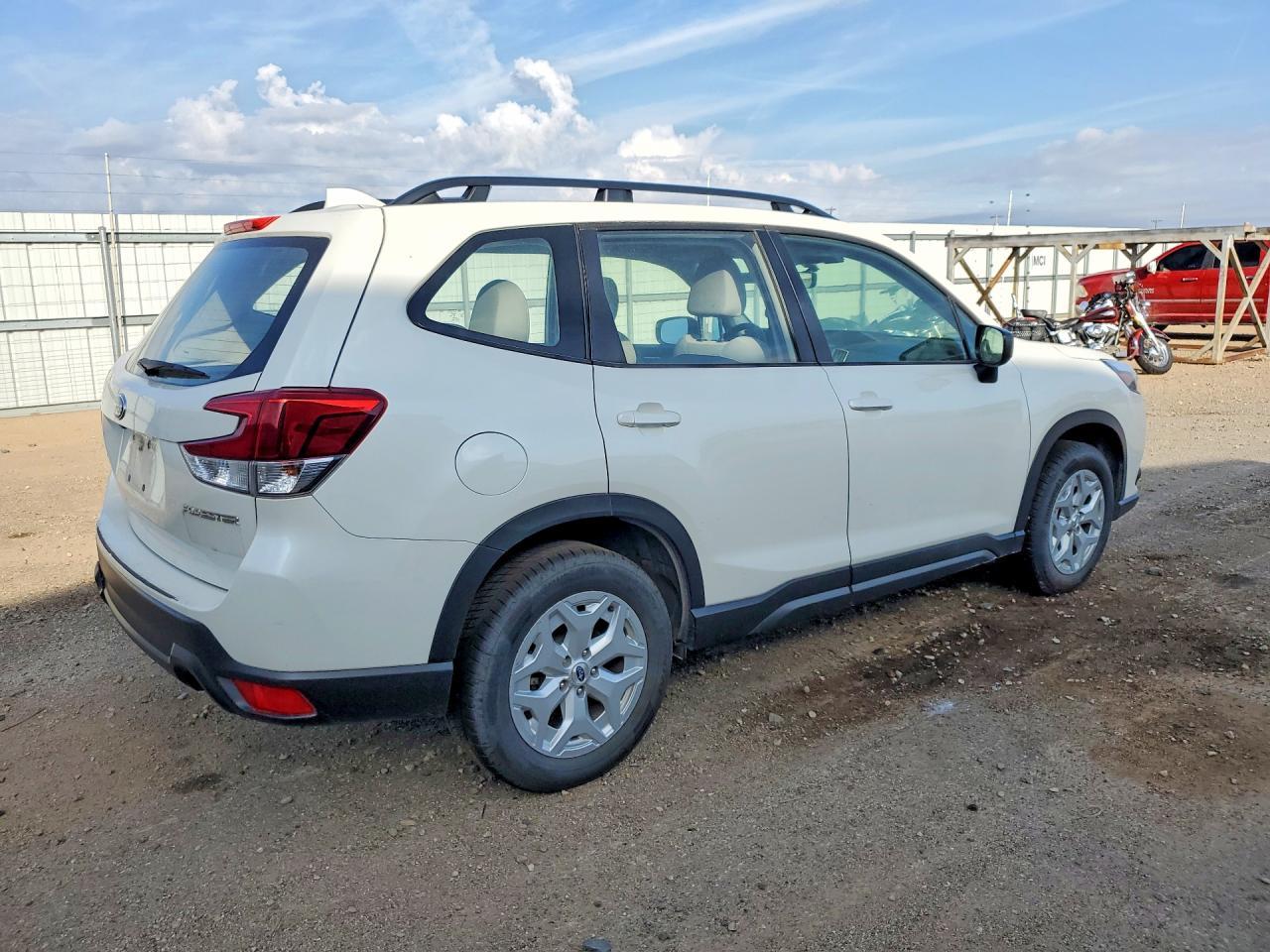 2023 Subaru Forester - Image 3
