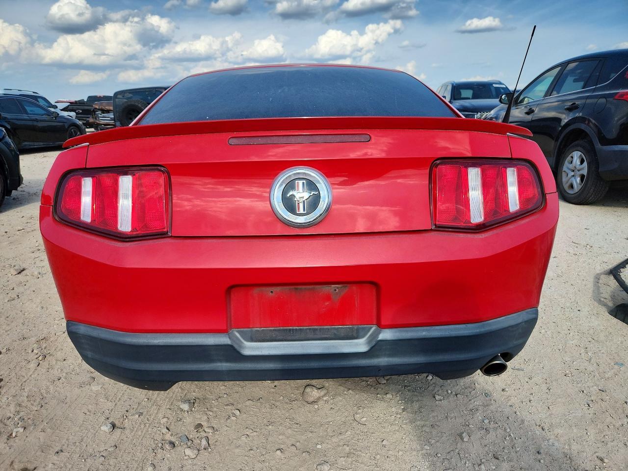 2010 Ford Mustang - Фото 6