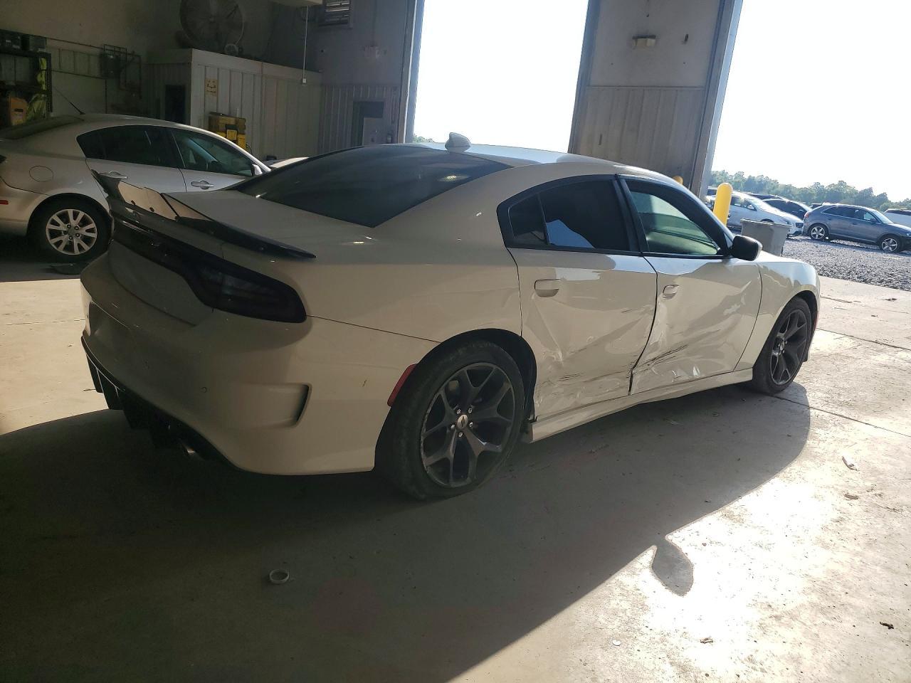 2019 Dodge Charger R - Image 3