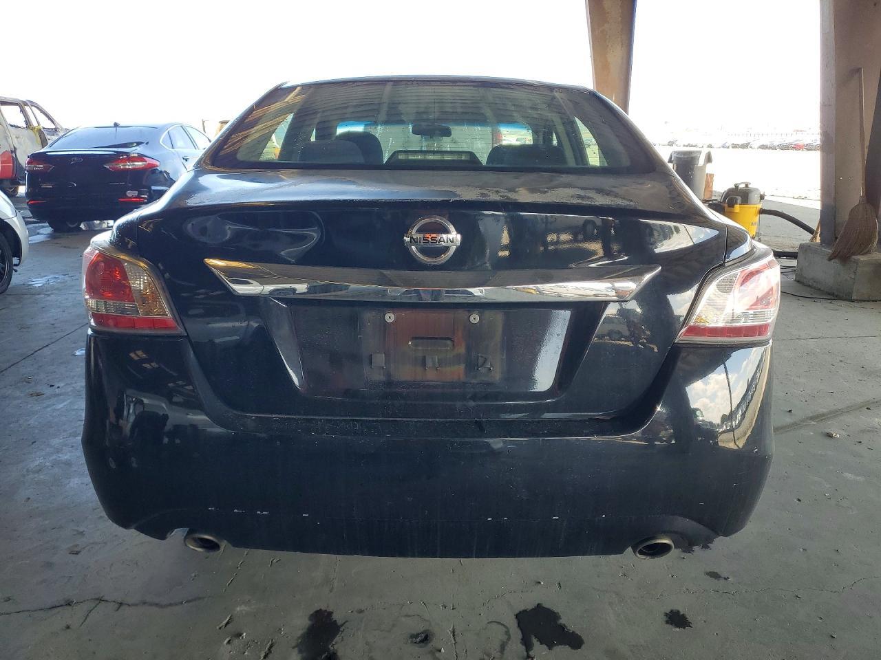 2014 Nissan Altima 2.5 S - Image 6