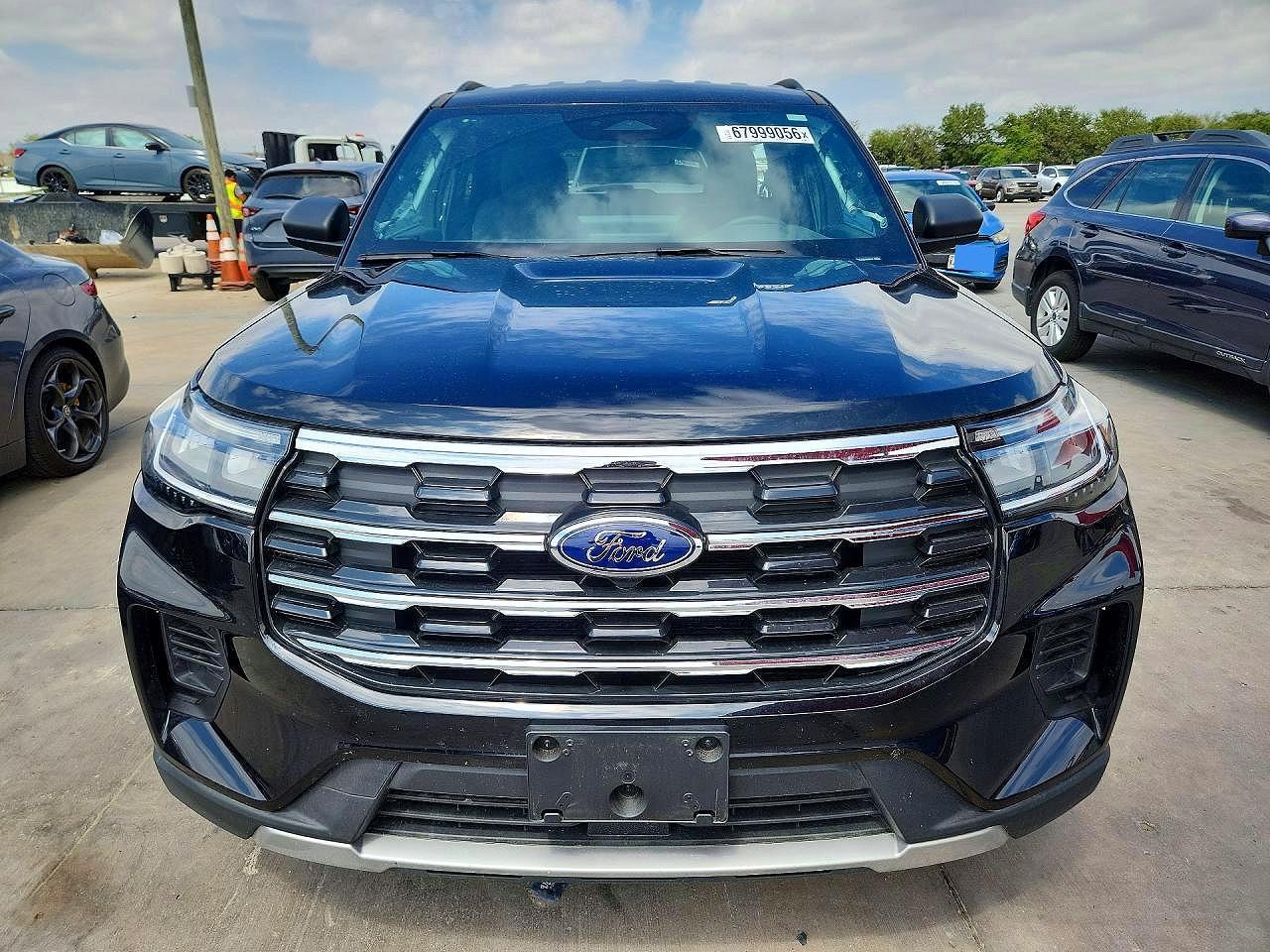 2026 Ford Explorer Active - Image 5