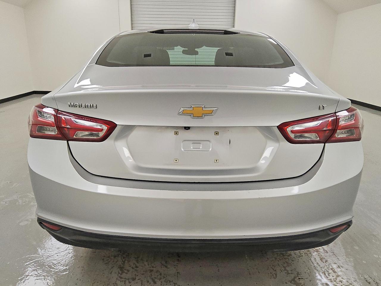2021 Chevrolet Malibu Lt - Фото 6