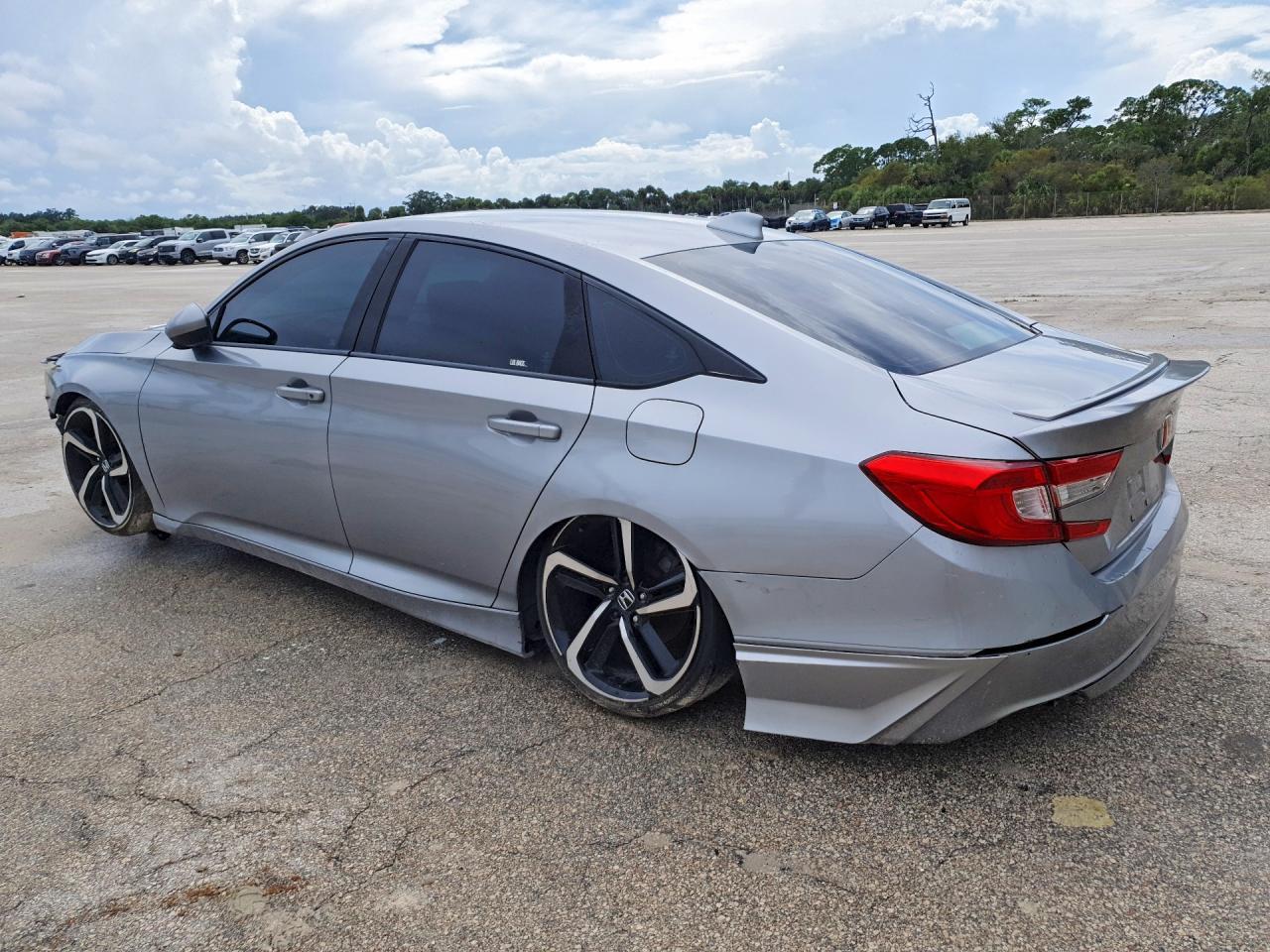 2018 Honda Accord Sport - Фото 2