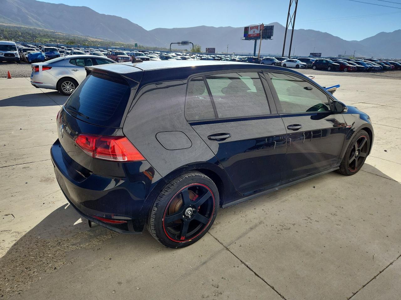 2015 Volkswagen Gti - Фото 3