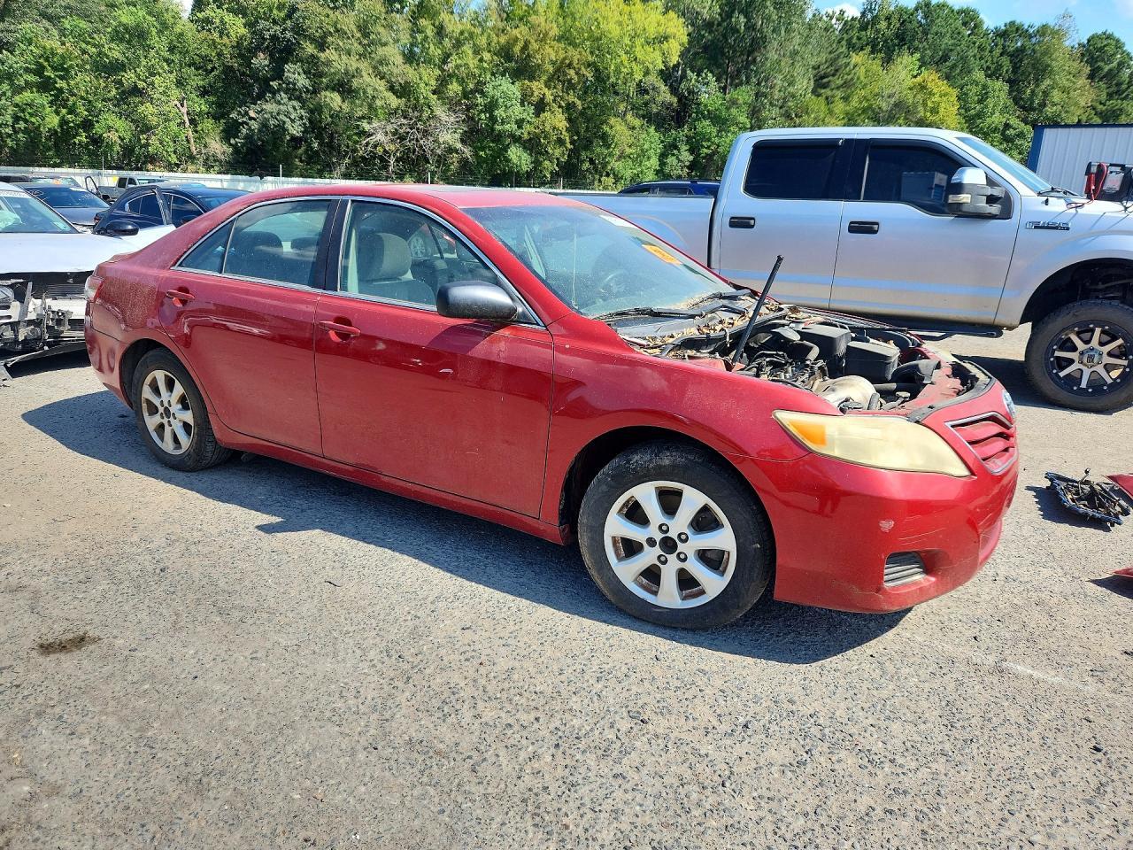 2010 Toyota Camry Le - Фото 4