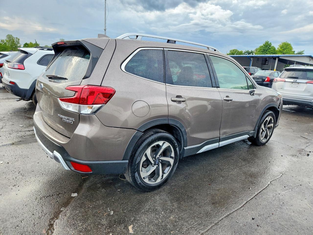 2023 Subaru Forester Touring - Фото 3
