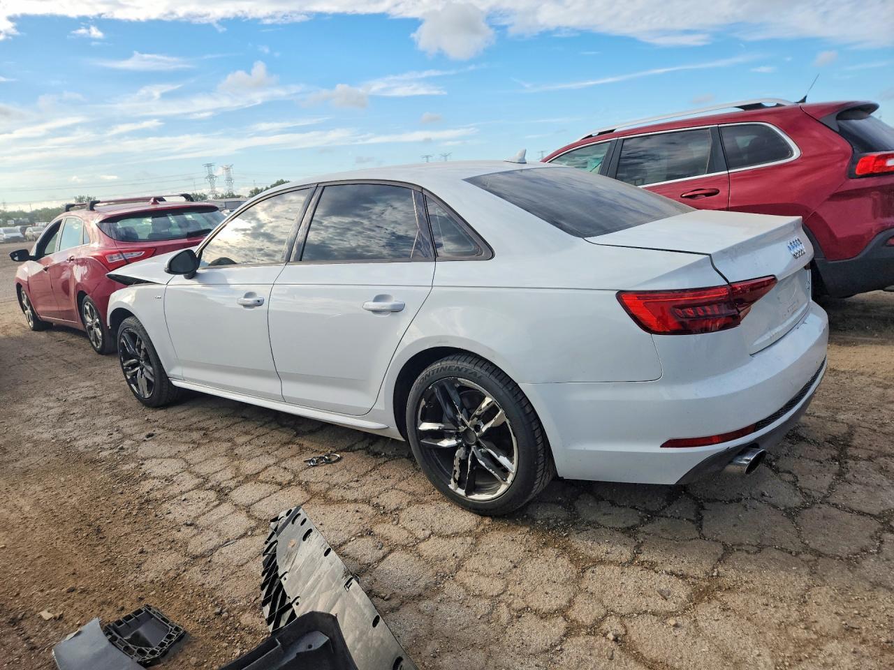 2017 Audi A4 Ultra Premium - Фото 2