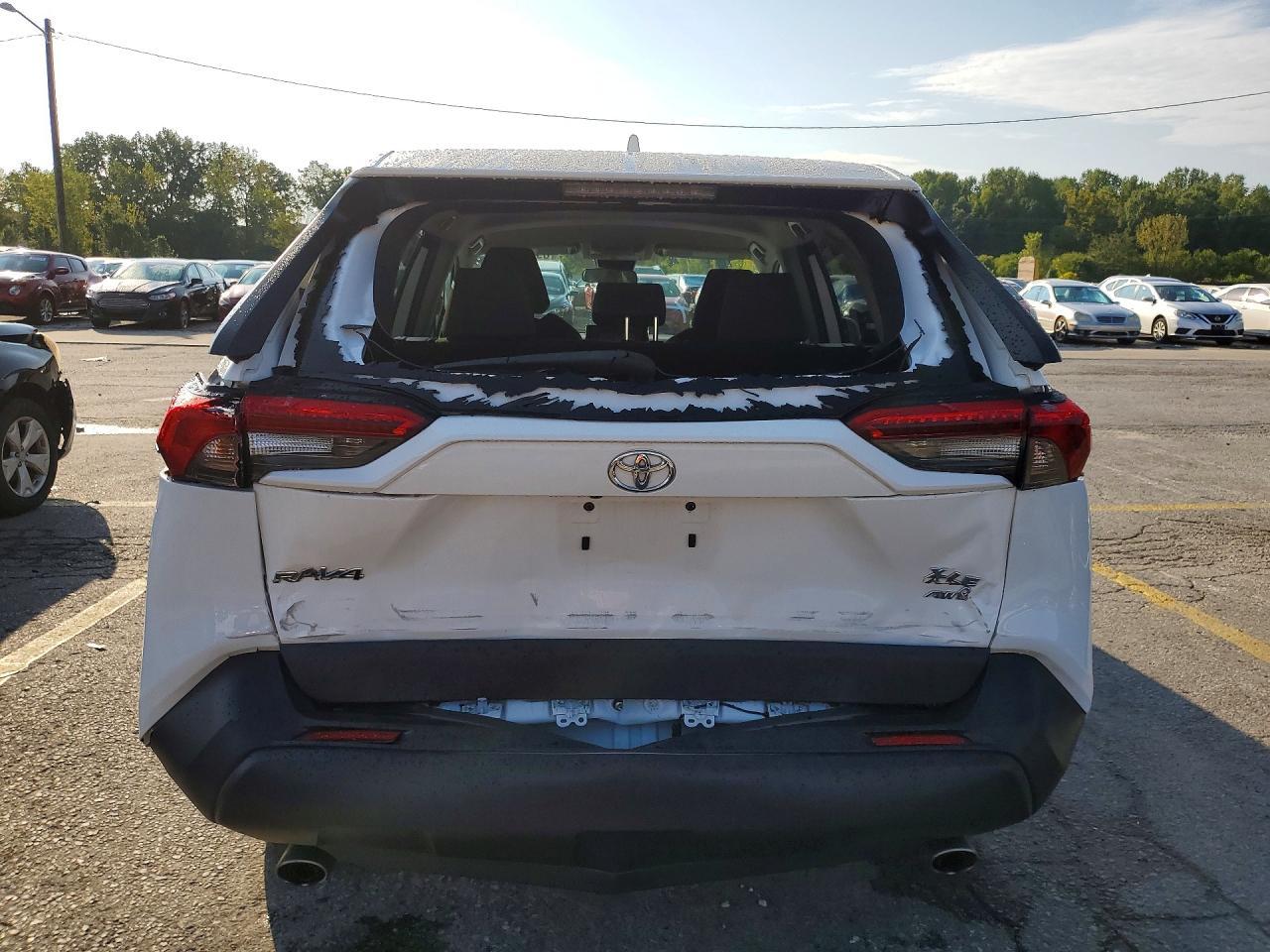 2022 Toyota Rav4 Xle - Фото 6