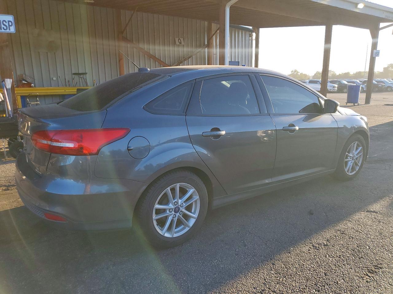 2016 Ford Focus - Фото 3