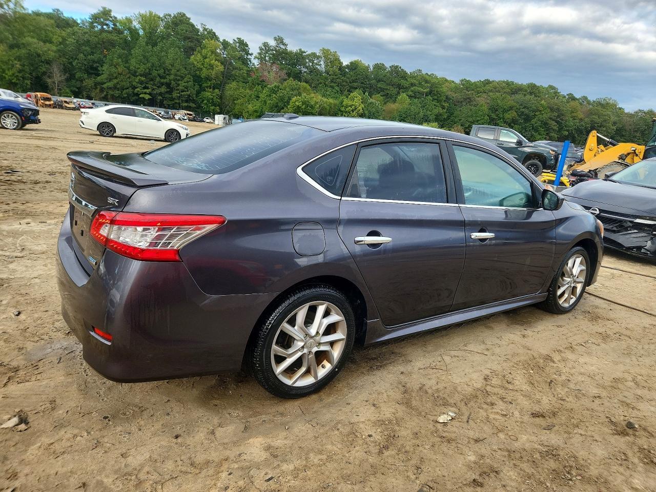 2014 Nissan Sentra Sr - Фото 3