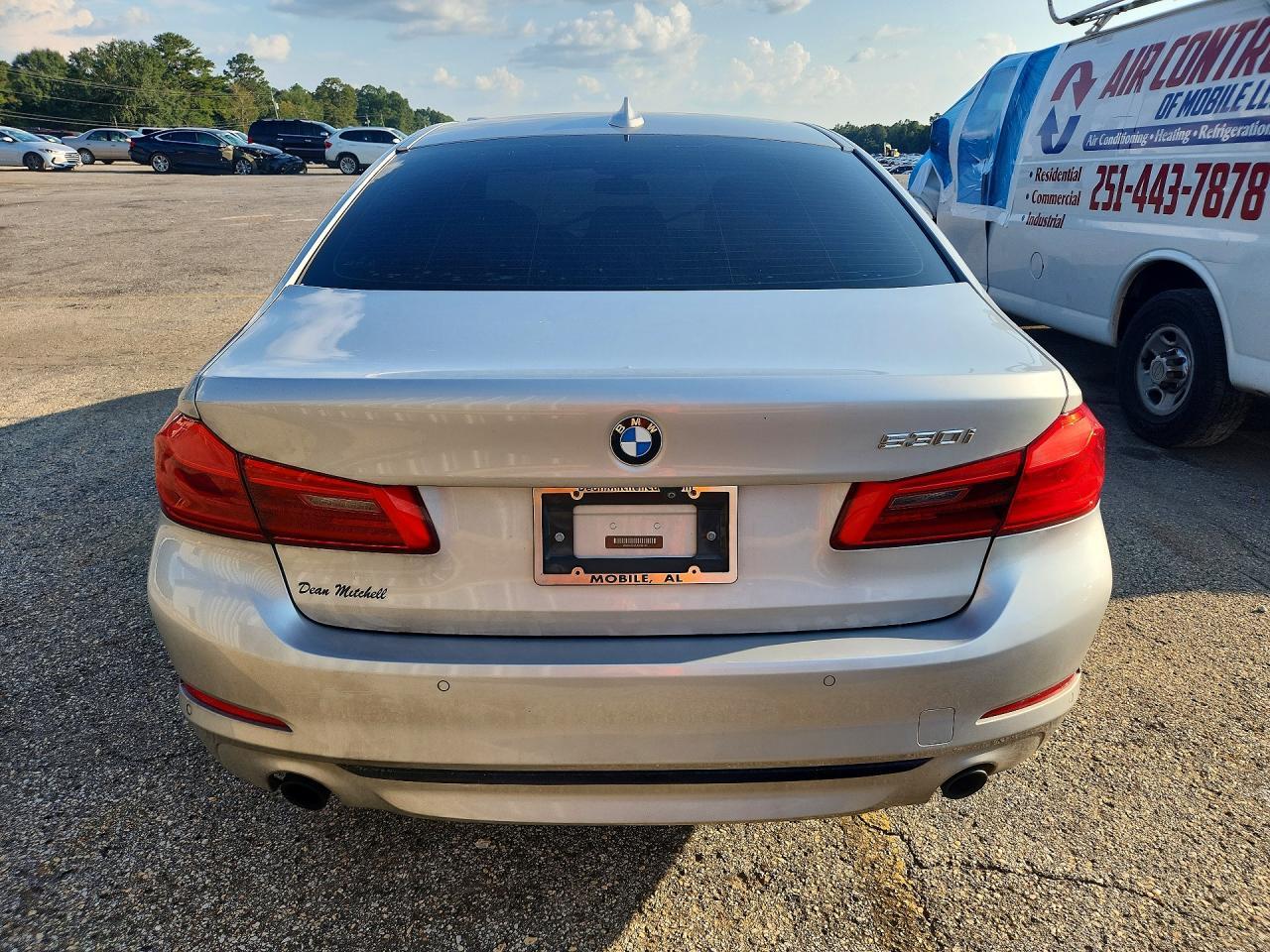 2018 BMW 530 I - Фото 6