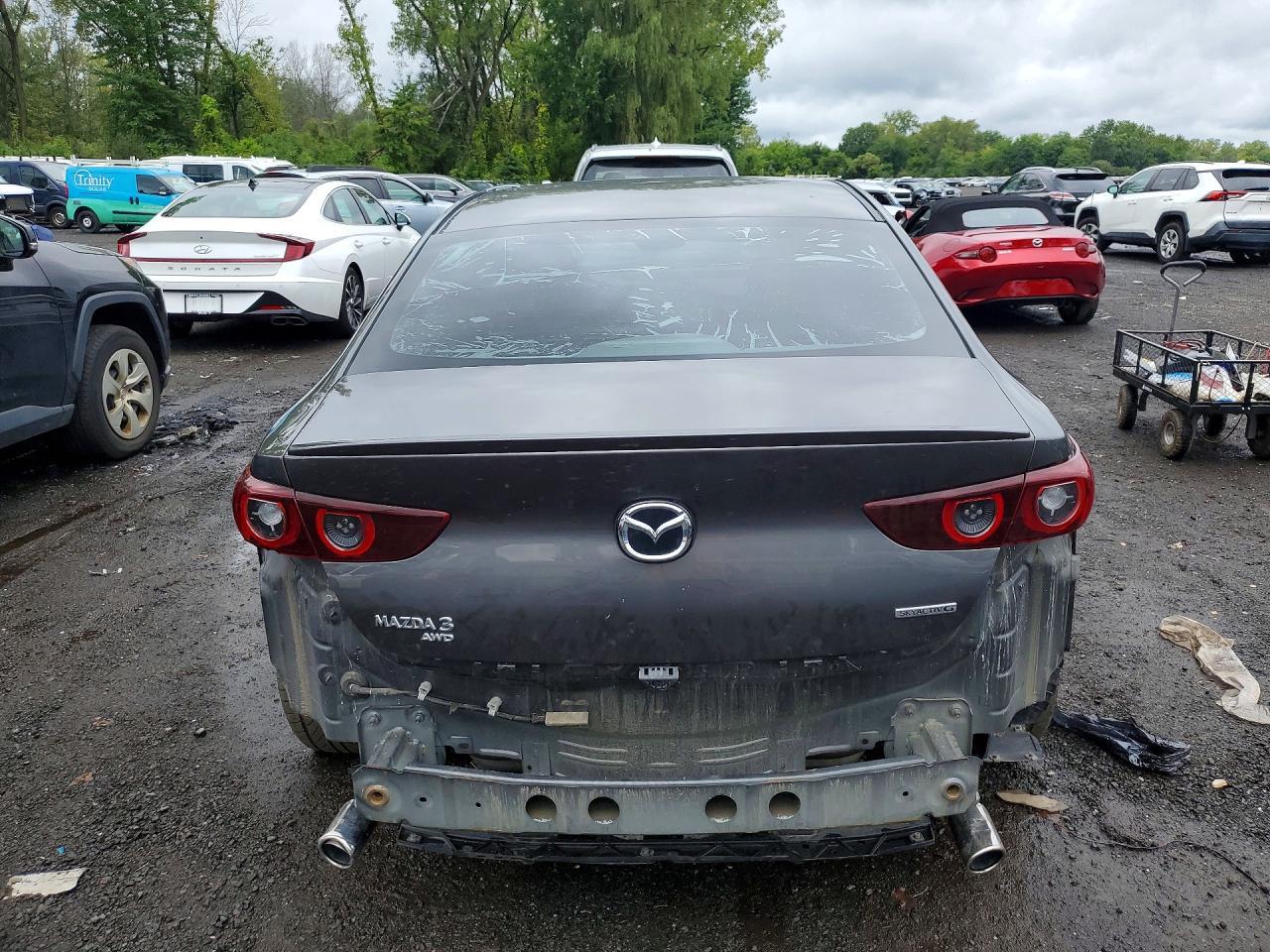 2022 Mazda 3 Select - Image 6