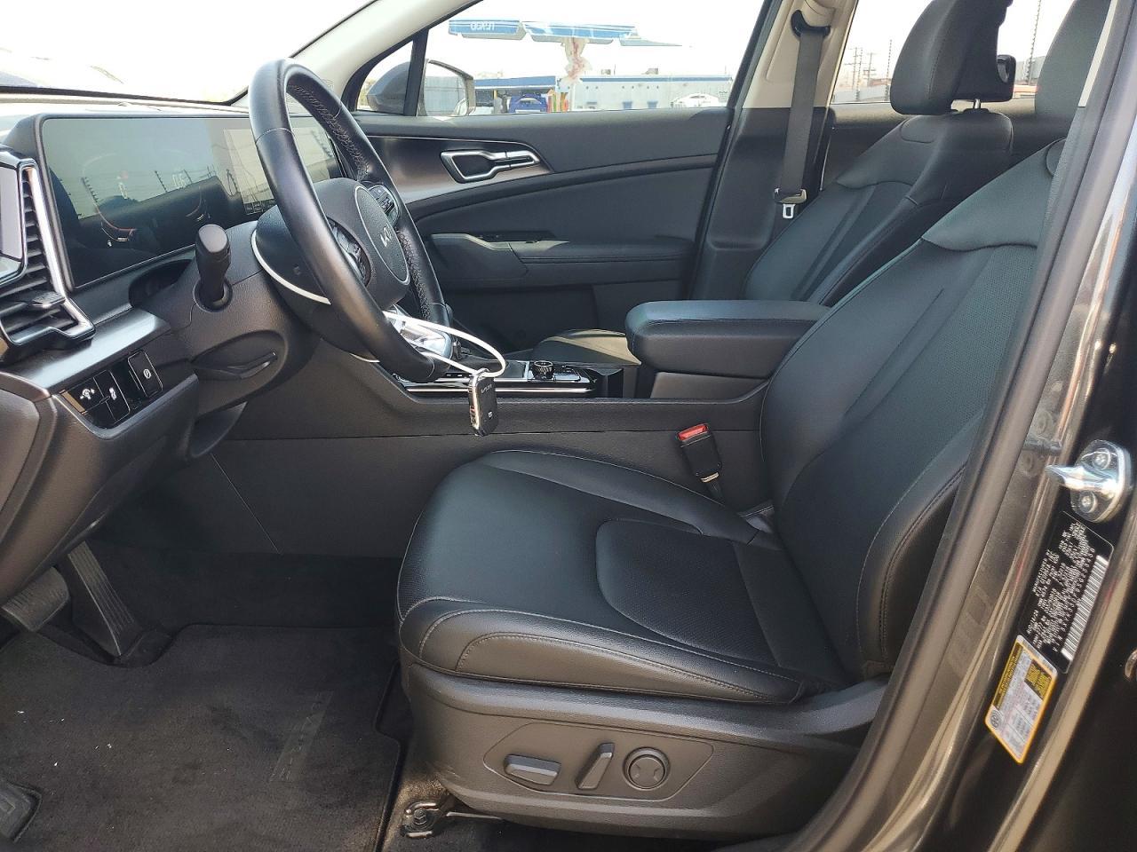 2025 Kia Sportage Ex - Image 7