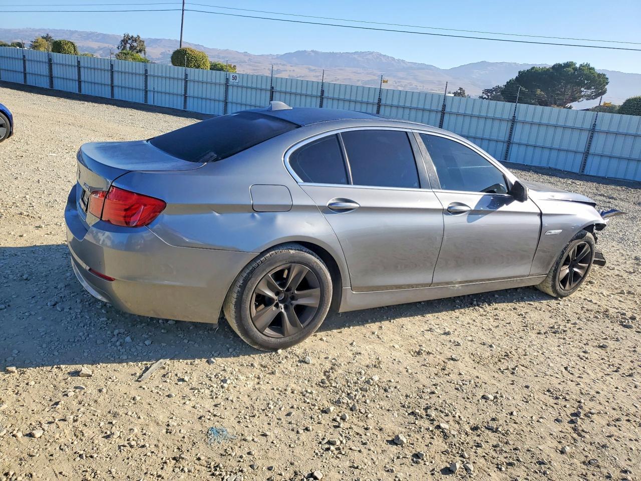 2012 BMW 528 I - Фото 3