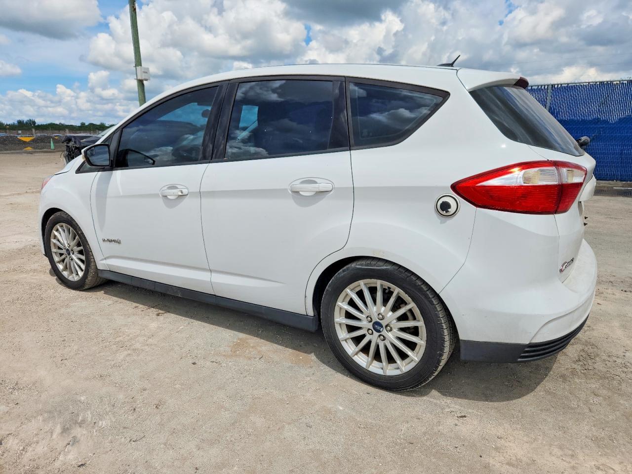 2013 Ford C-Max Se - Image 2