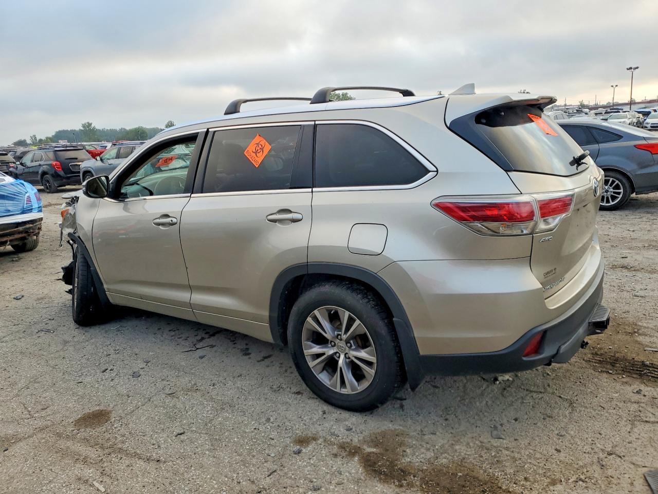 2015 Toyota Highlander Xle - Фото 2