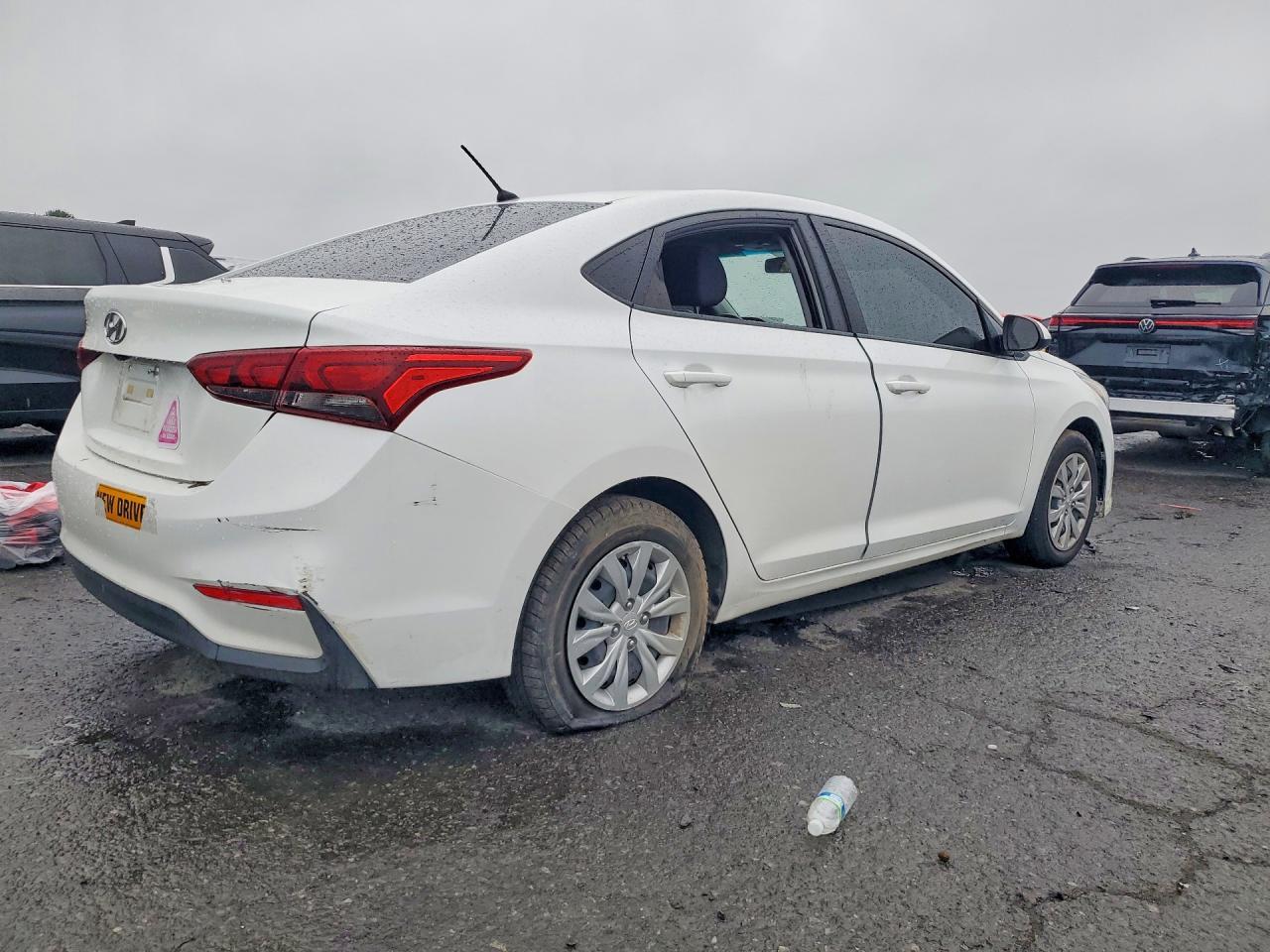 2021 Hyundai Accent Se - Image 3