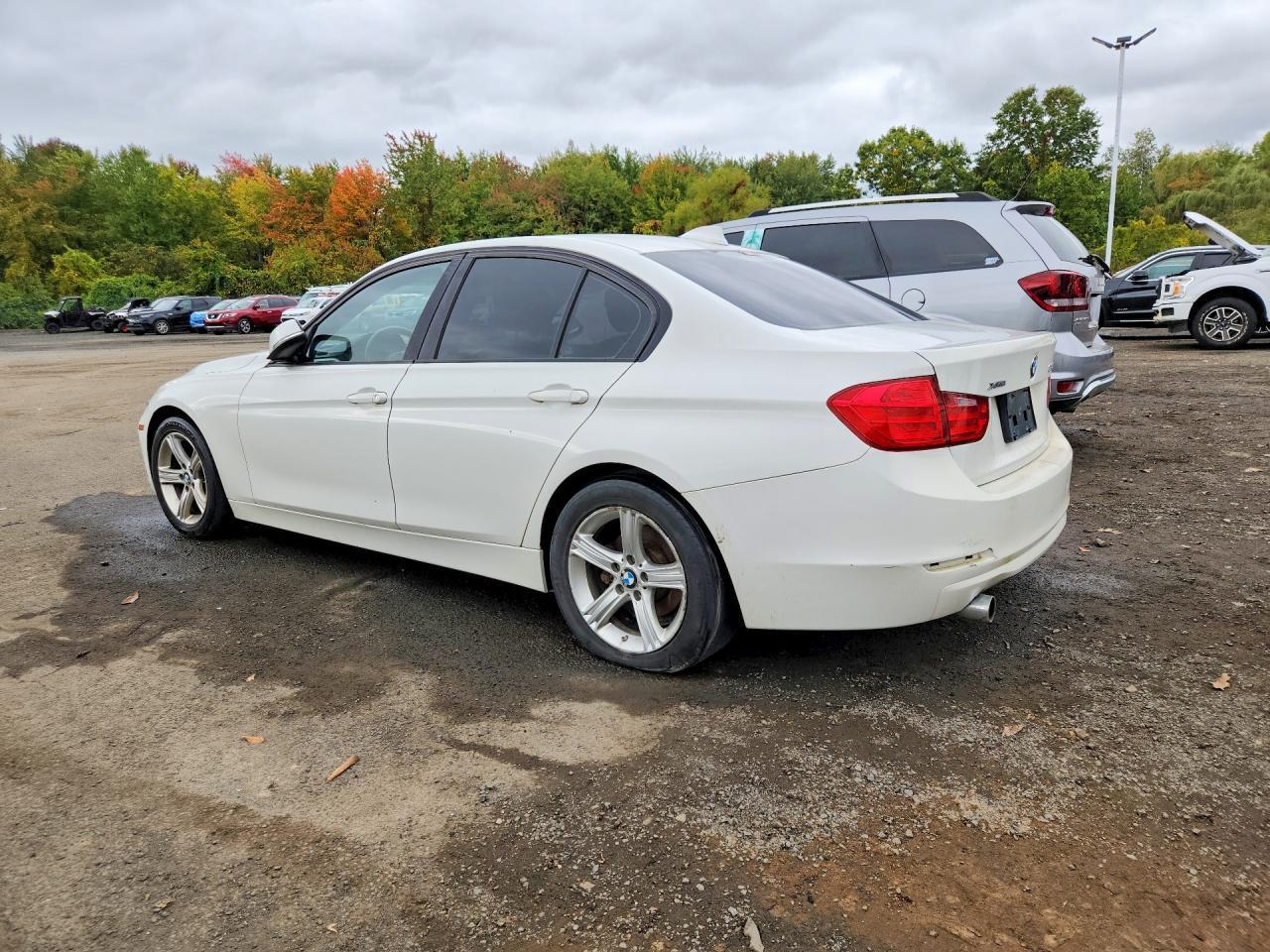 2013 BMW 320 I xDrive - Фото 2