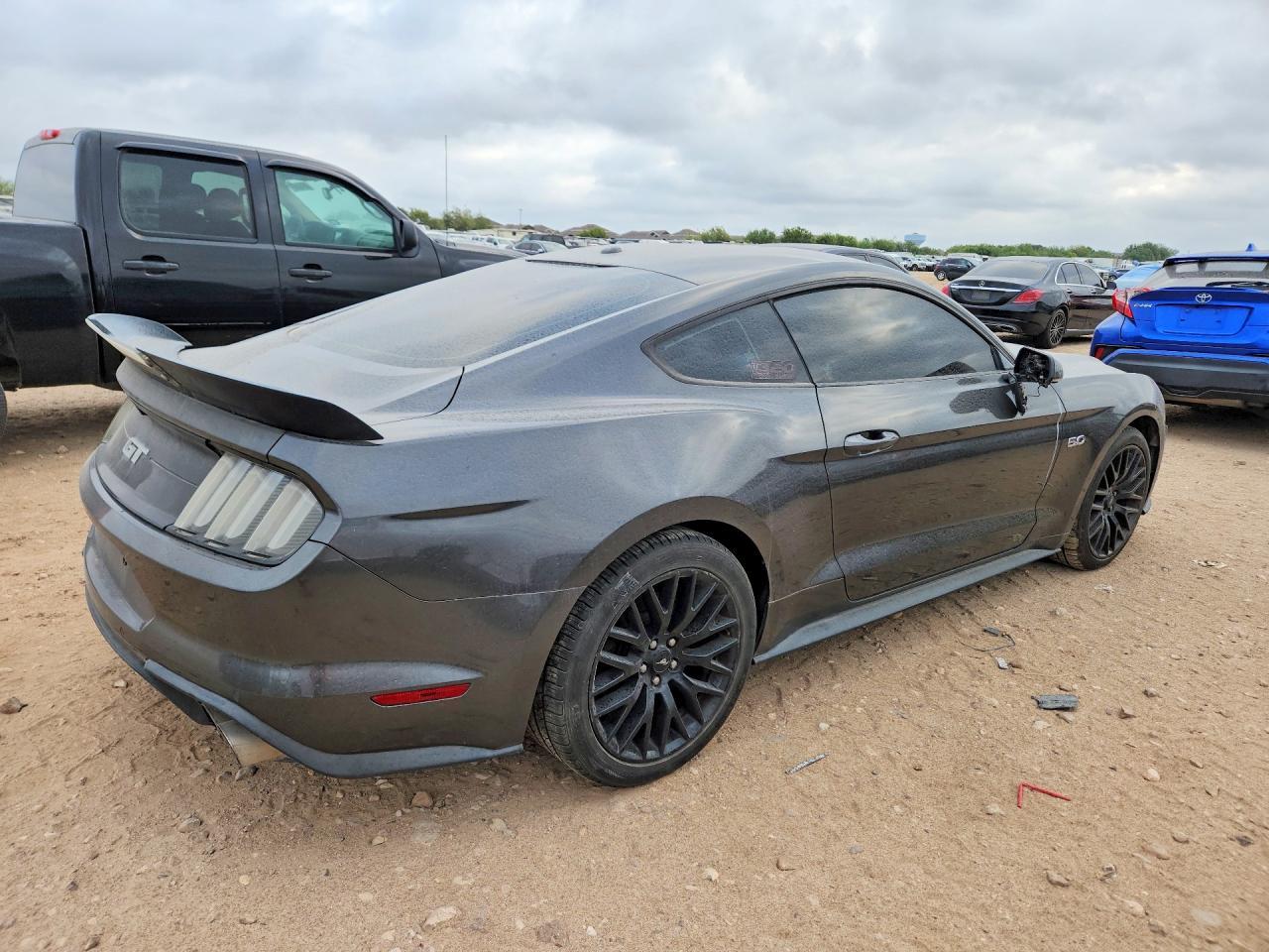 2019 Ford Mustang Gt - Фото 3