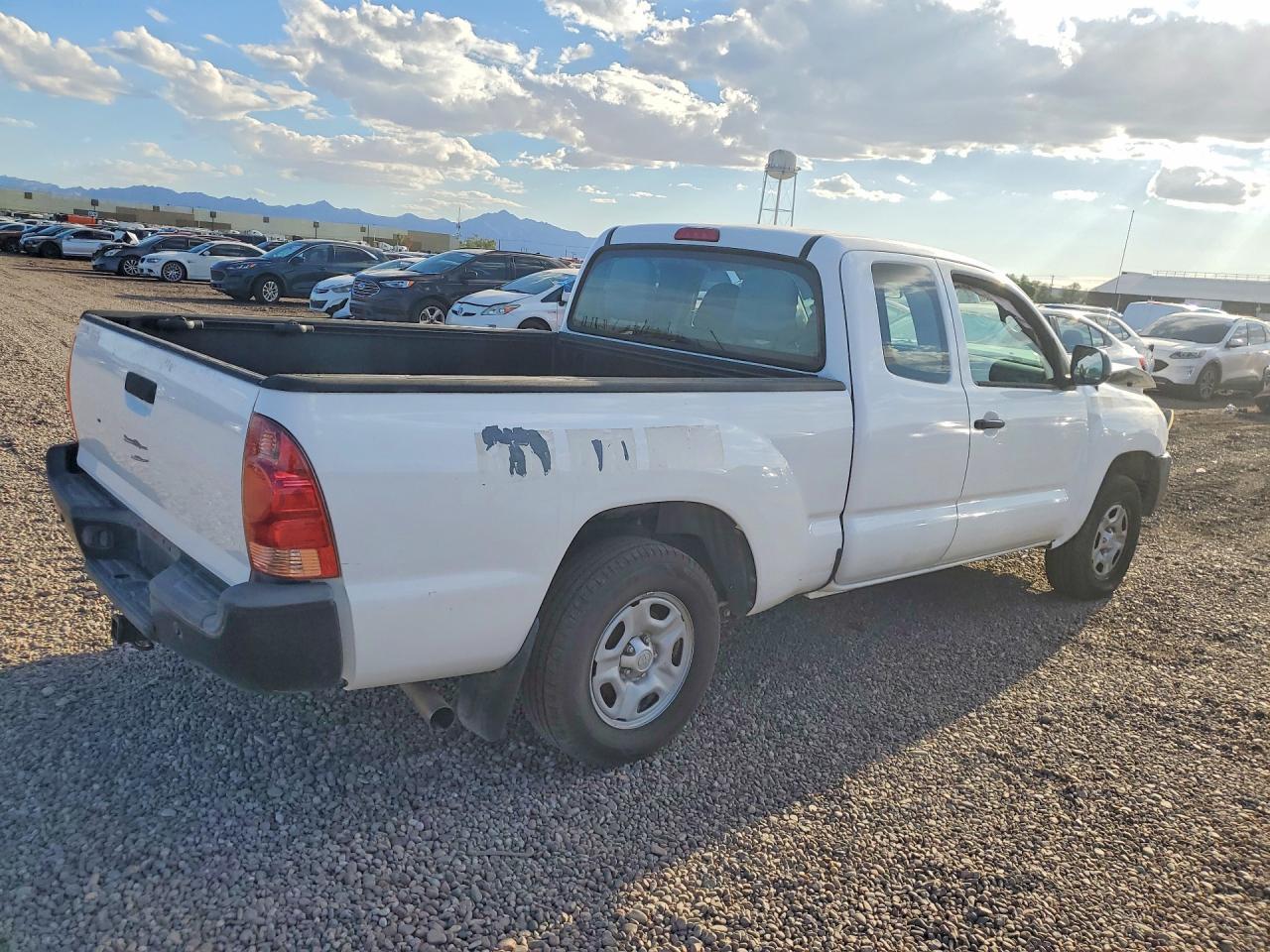 2015 Toyota Tacoma Access Cab - Image 3
