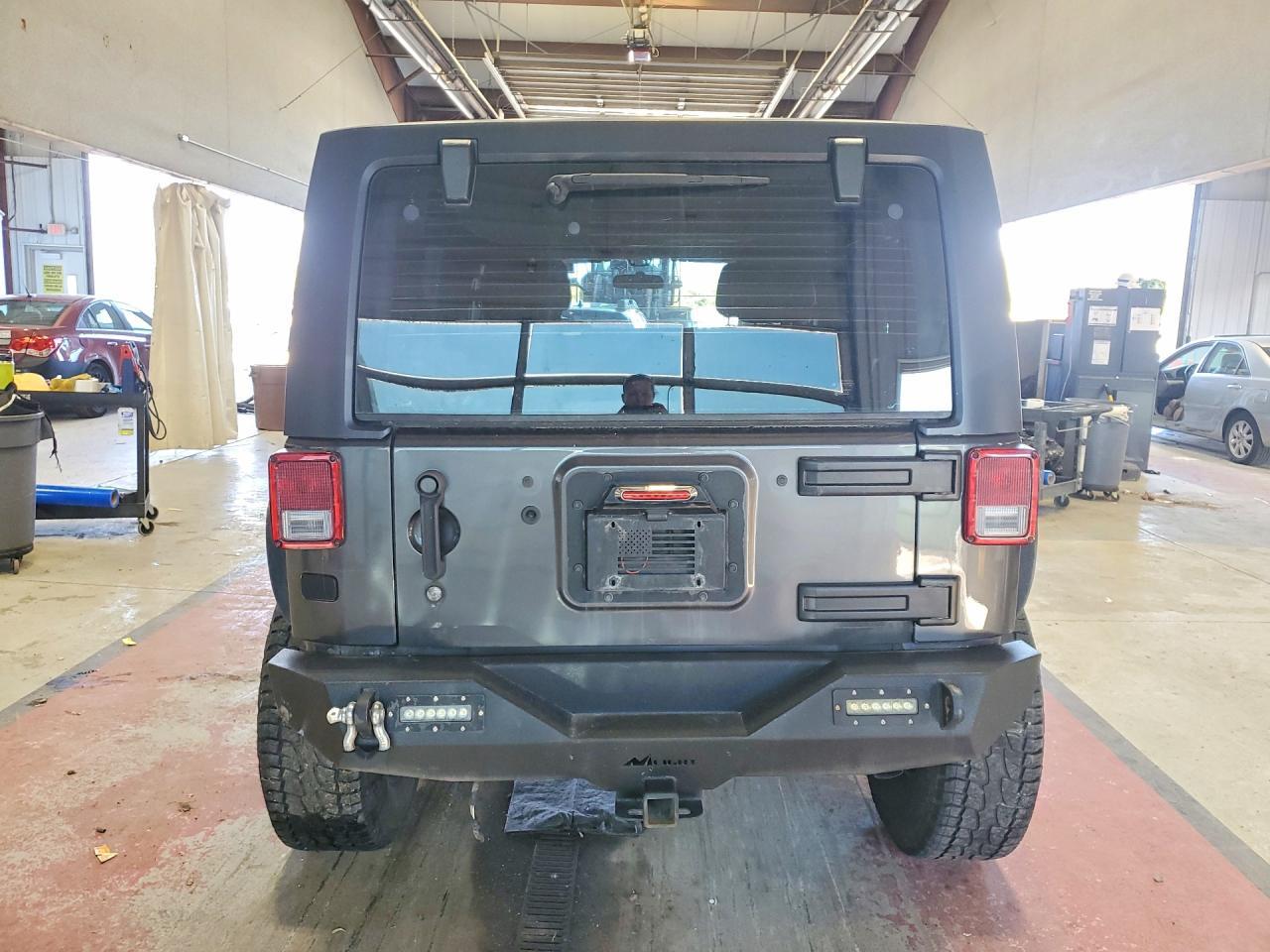 2017 Jeep Wrangler Unlimited Sport - Image 6