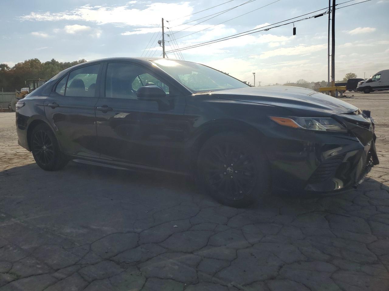 2021 Toyota Camry - Фото 4