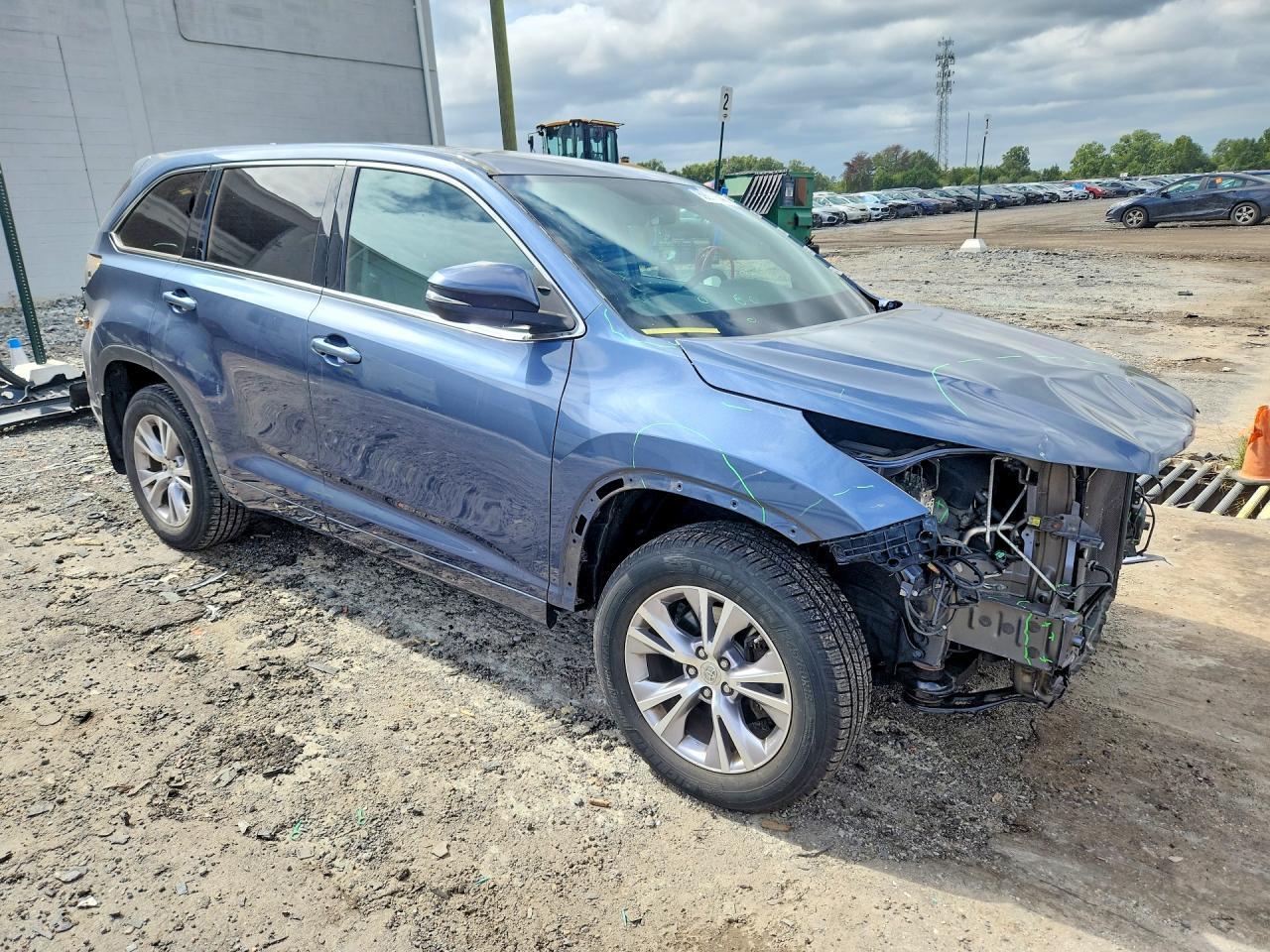 2015 Toyota Highlander Xle - Image 4