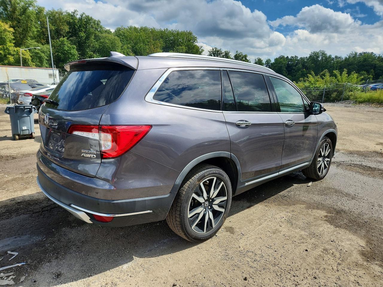 2020 Honda Pilot Touring - Image 3