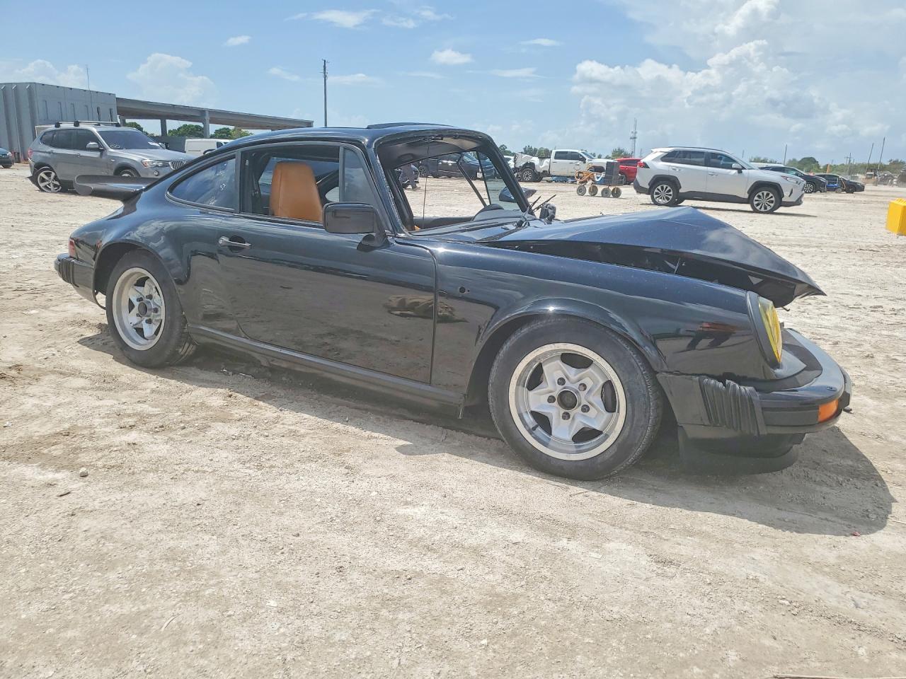 1985 Porsche 911 Carrera - Image 4