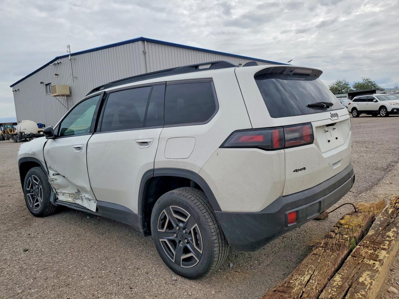 2026 Jeep Cherokee Laredo - Фото 2