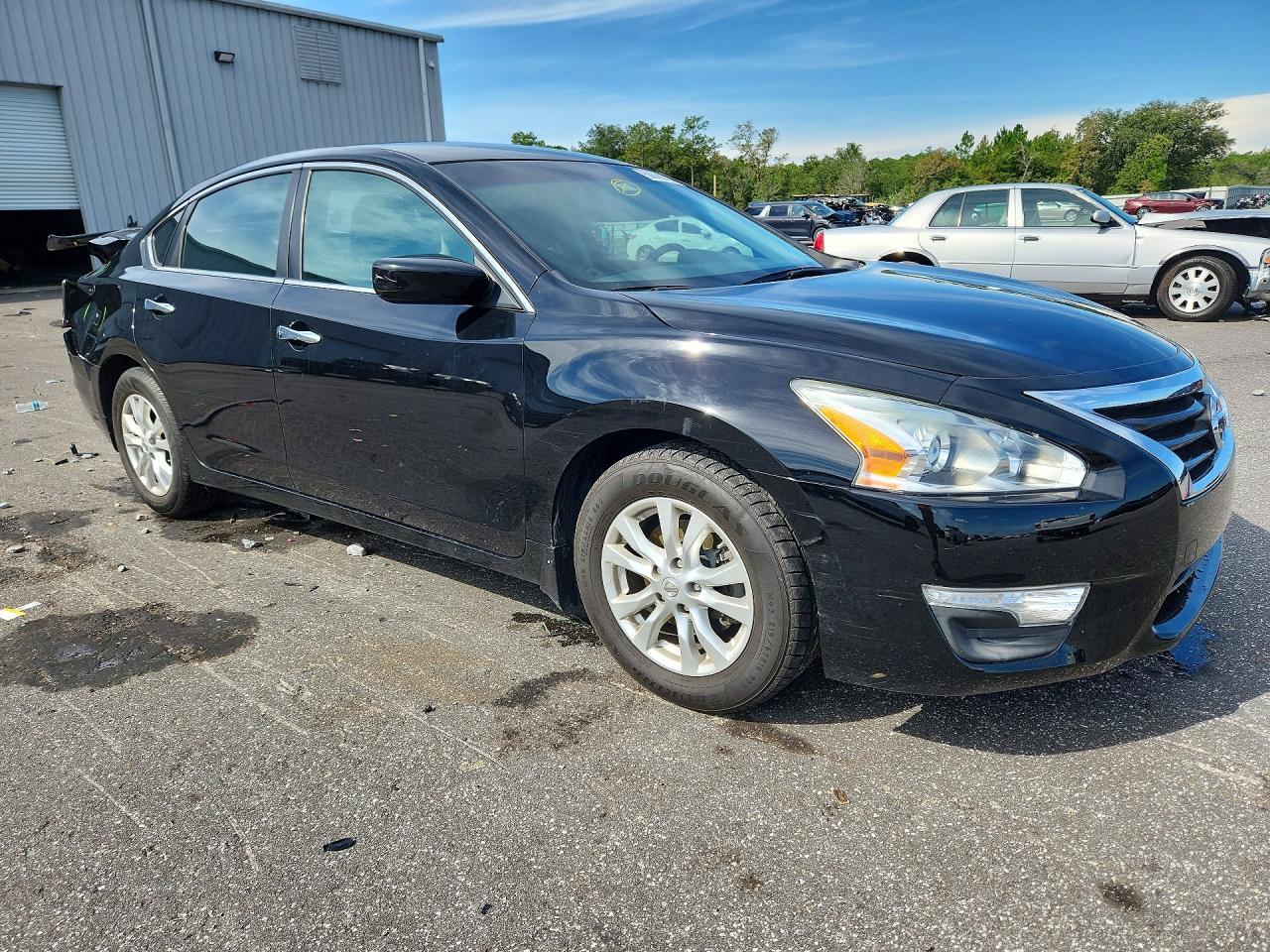 2015 Nissan Altima 2.5 S - Image 4