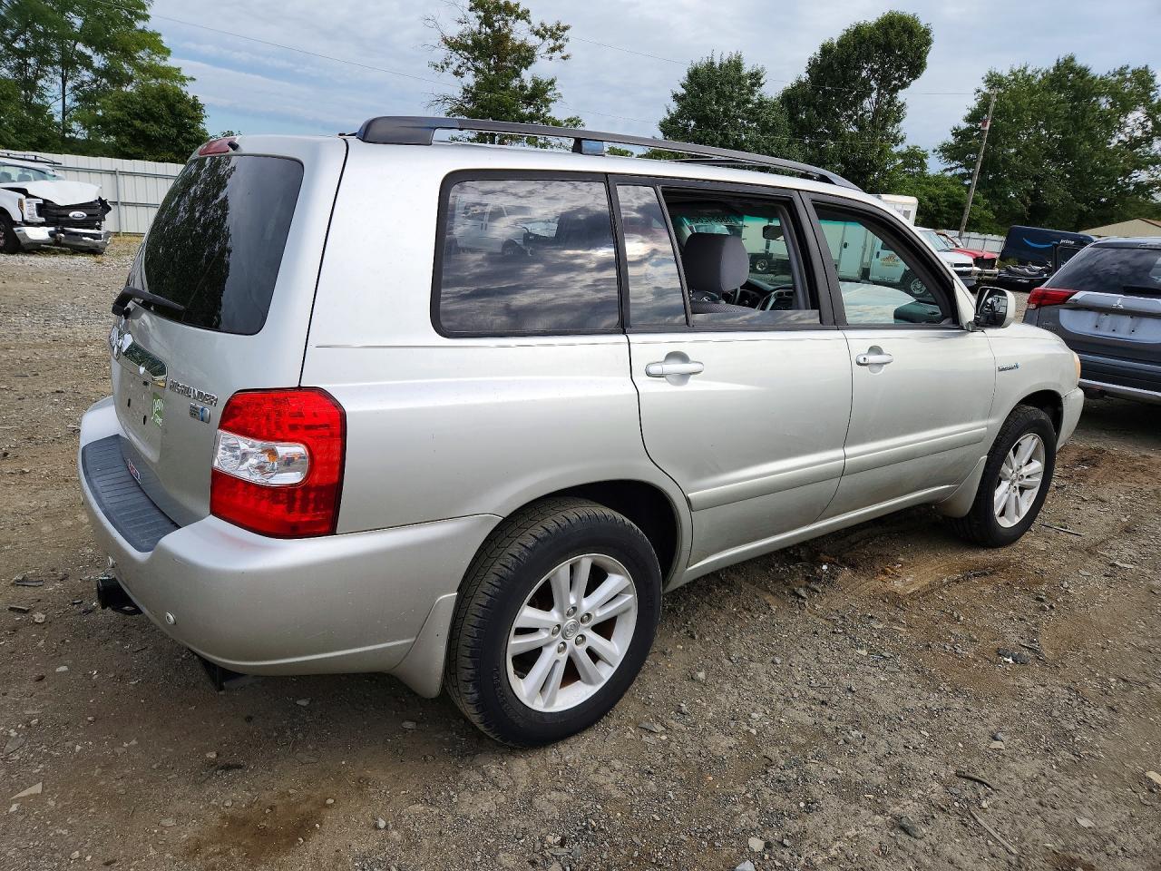 2006 Toyota Highlander Hybrid - Image 3