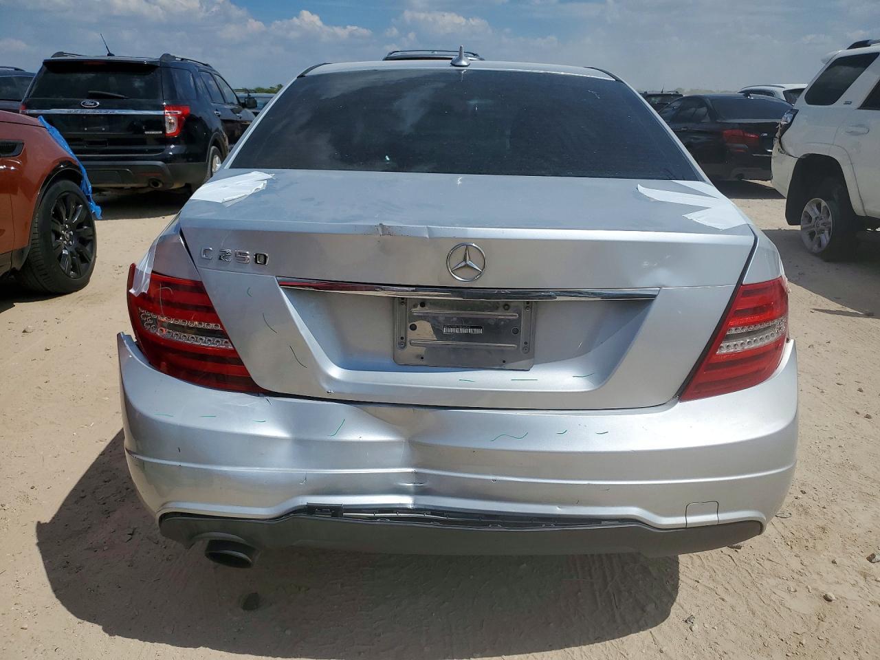 2012 Mercedes-Benz C 250 - Фото 6