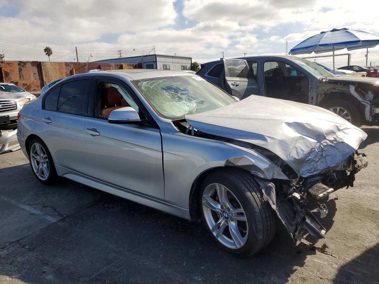 2015 BMW 335 I - Фото 4