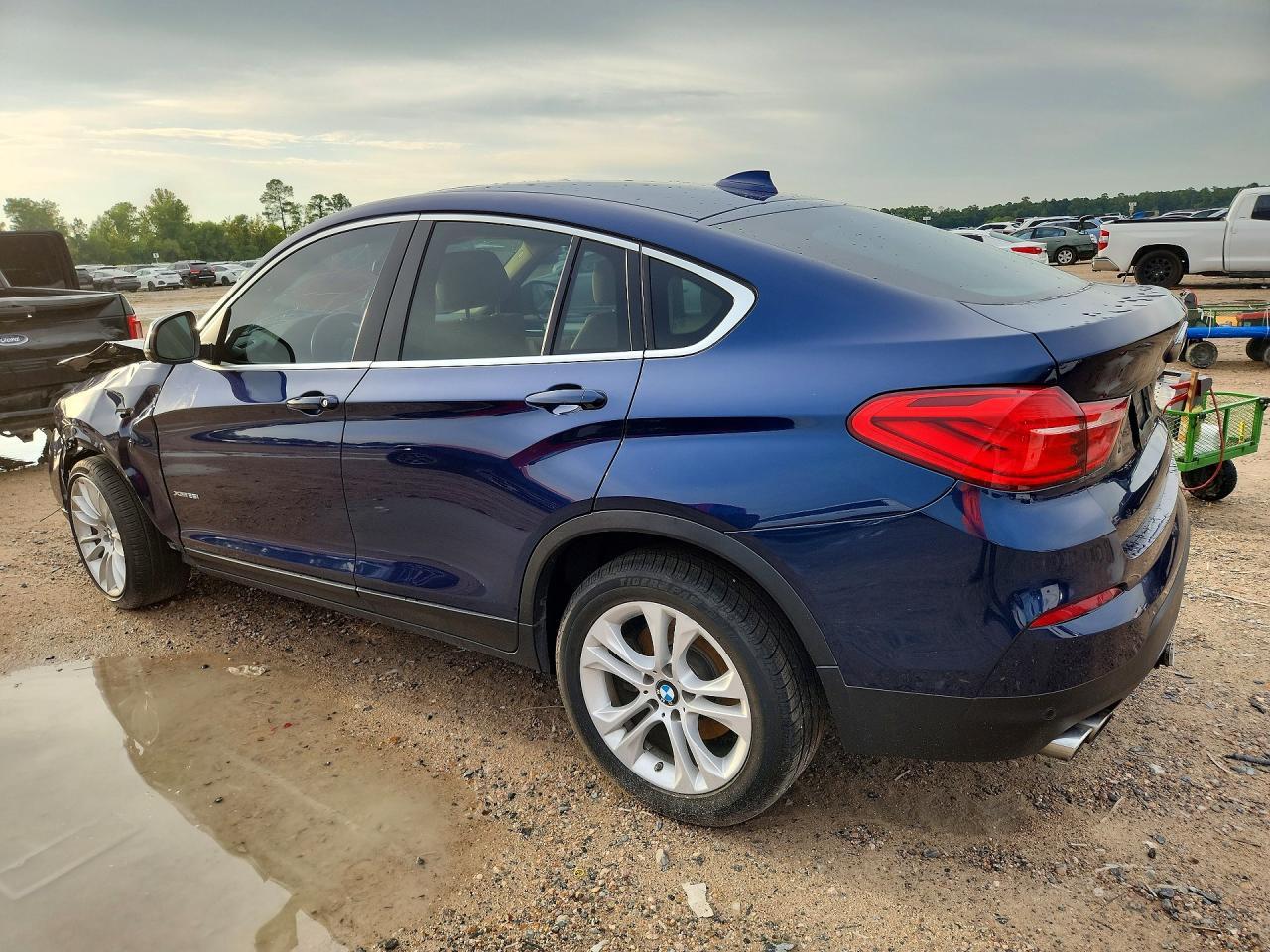 2017 BMW X4 xDrive28I - Image 2