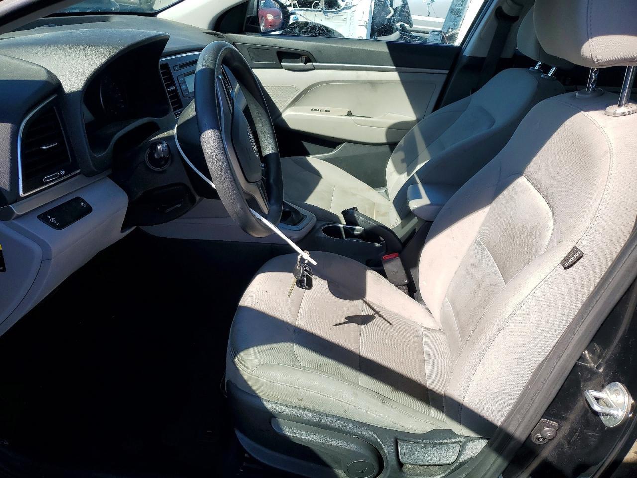 2018 Hyundai Elantra Se - Фото 7