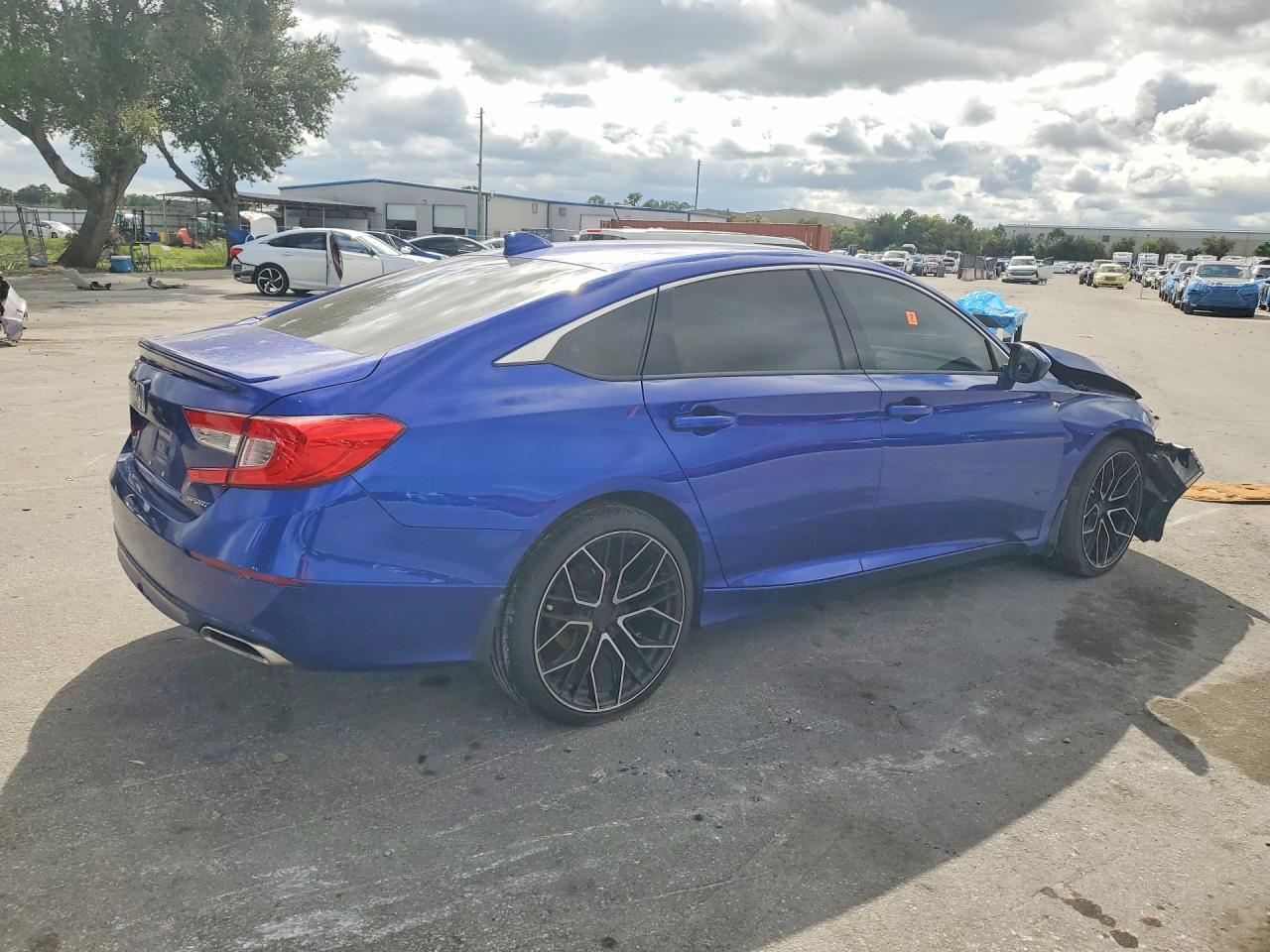 2020 Honda Accord Sport - Image 3