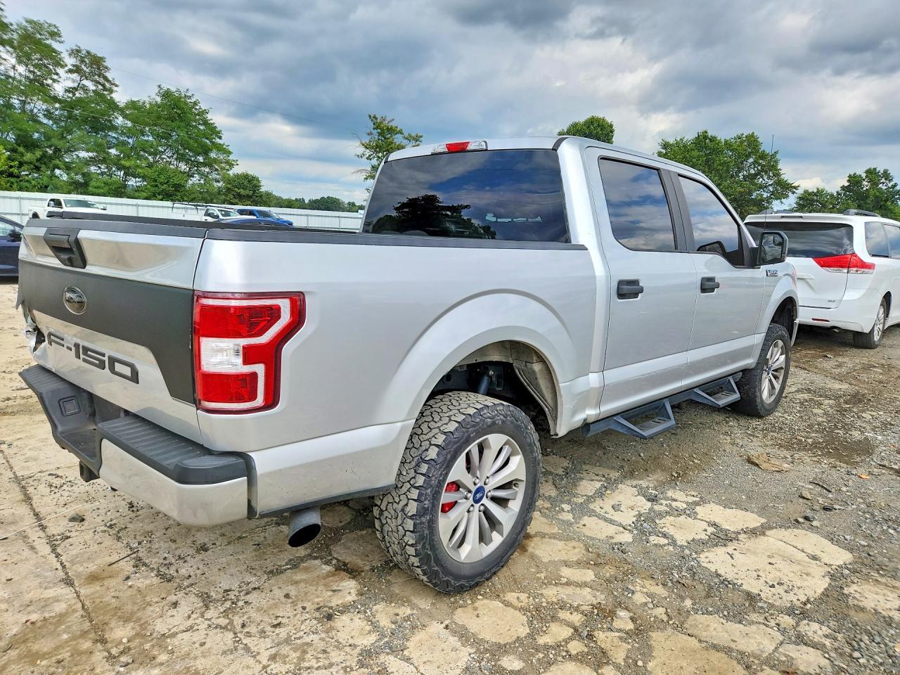 2018 Ford F150 Supercrew - Фото 3
