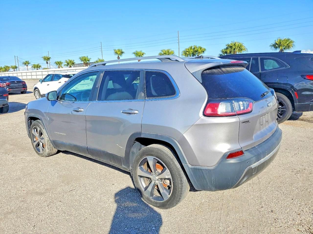 2019 Jeep Cherokee Limited - Image 2