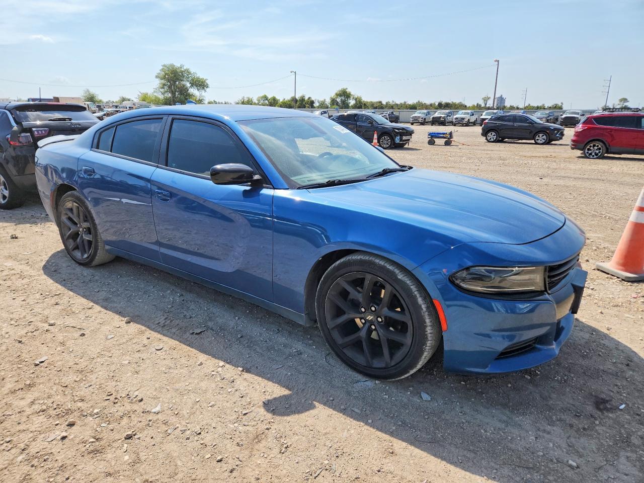 2020 Dodge Charger Sxt - Image 4