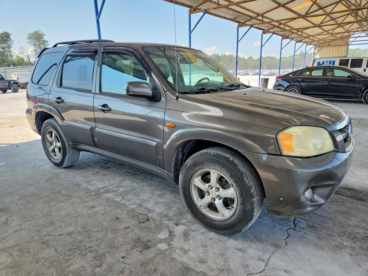 2005 Mazda Tribute S - Image 4