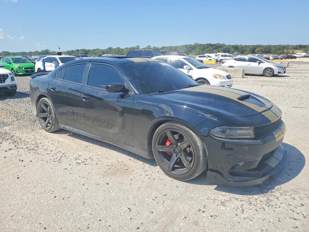 2017 Dodg Charger - Фото 4